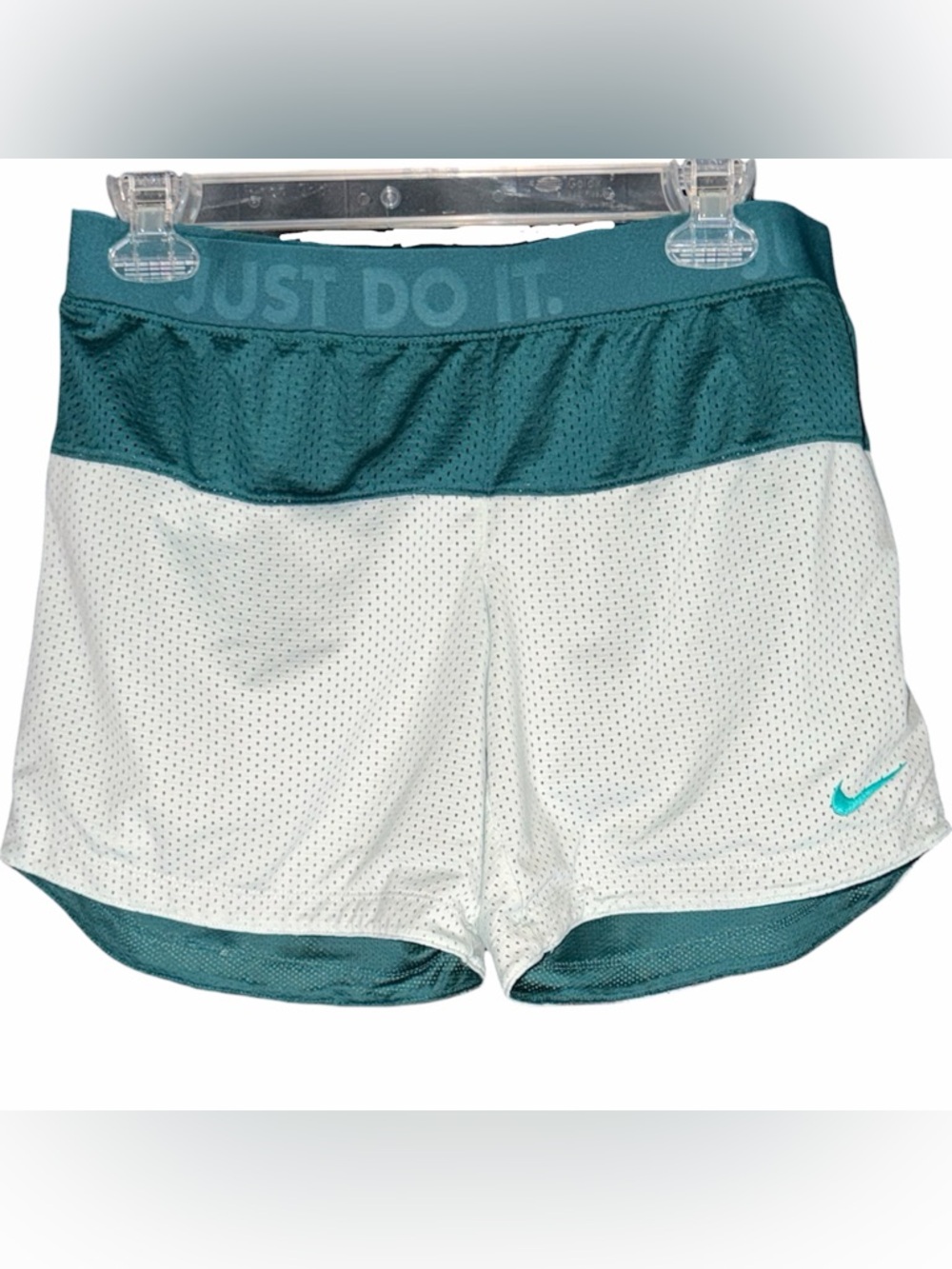 Women's Nike Reversible Athletic Mesh Shorts White to Blueish/Greenish Sz M—#068